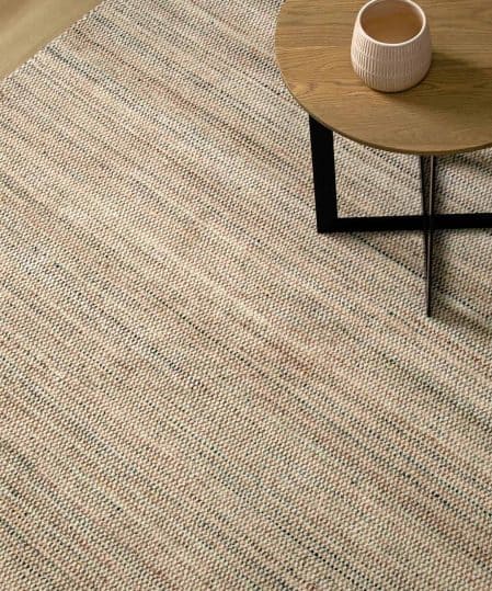 Mystique-Ivory-rust-stans-rug-centre-wool-handwoven rug